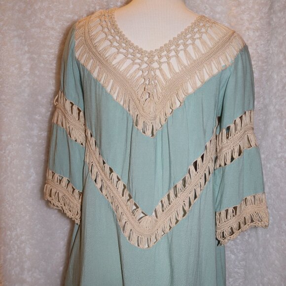 The Umgee Bohemian crochet top in size medium - Picture 4 of 8